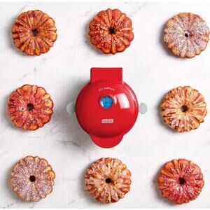 Dash Mini Bundt Cake Maker NWT